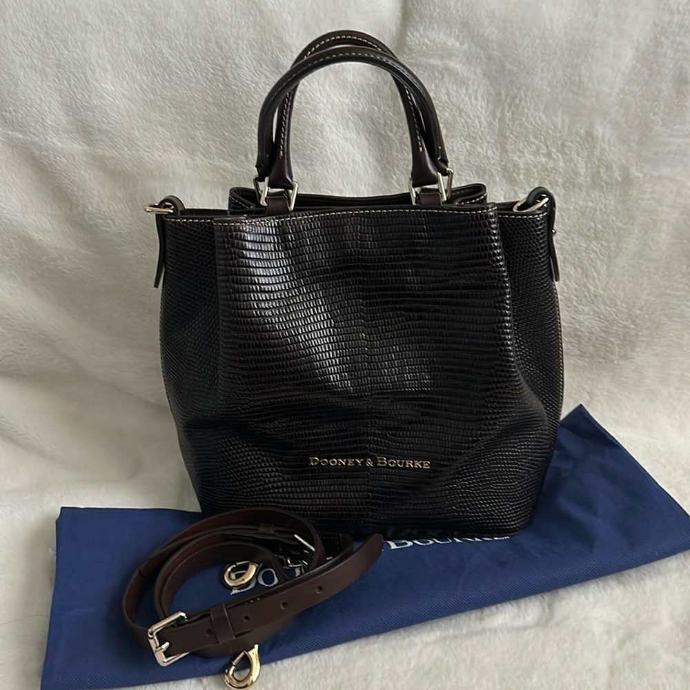 Dooney & Bourke Espresso Brown leather bucket purse.
